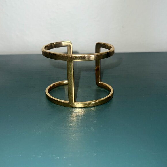Vince Camuto Gold Cuff Bracelet - Picture 2 of 5